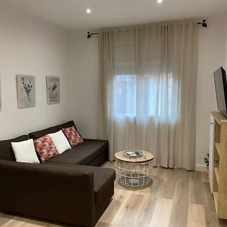 2 Bedrooms Well Connected * Cornella de Llobregat