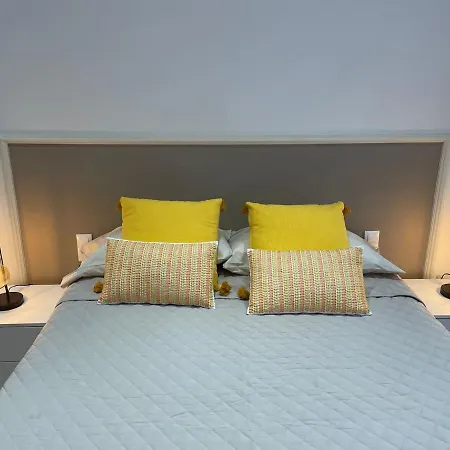 2 Bedrooms Well Connected Appartamento *